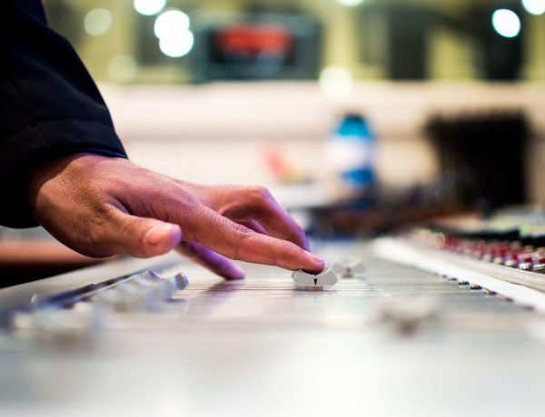 15 Awesome Films You Should Watch On Every First Date